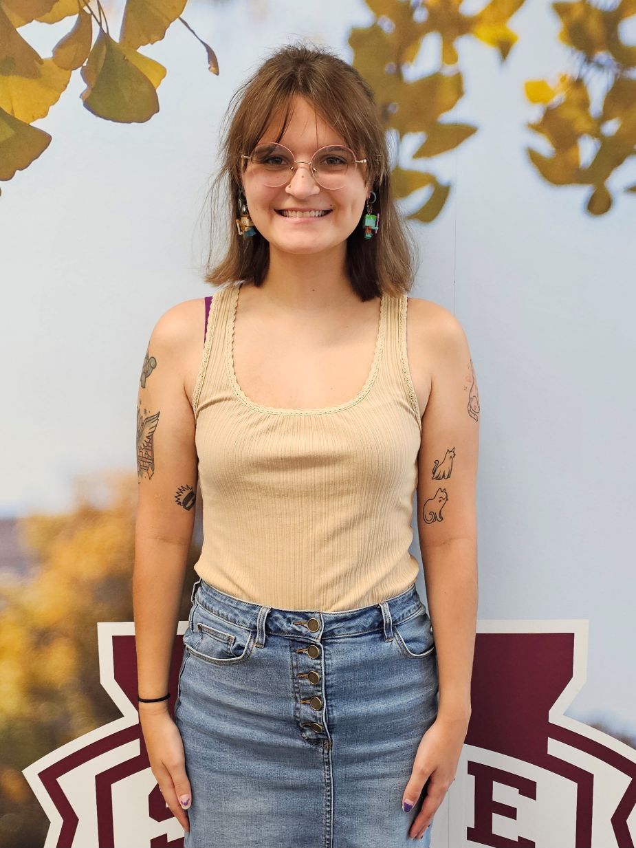Photo of Zoe Arnold, Consultant