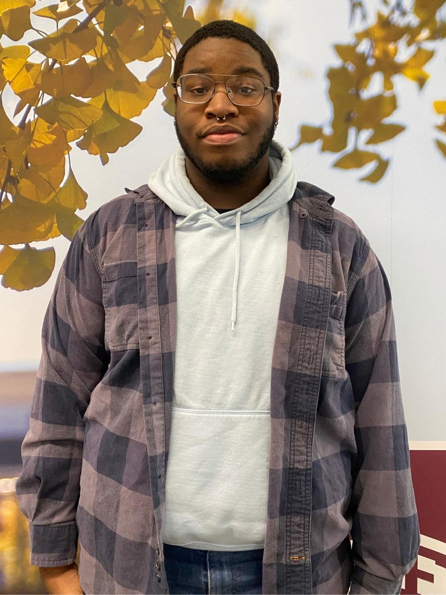 Zar Estes, Office Assistant &amp; Intern