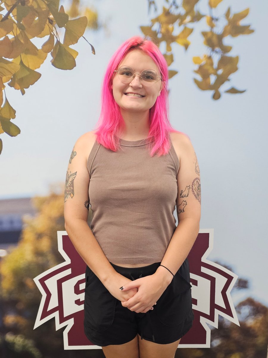 Photo of Zoe Arnold, Consultant